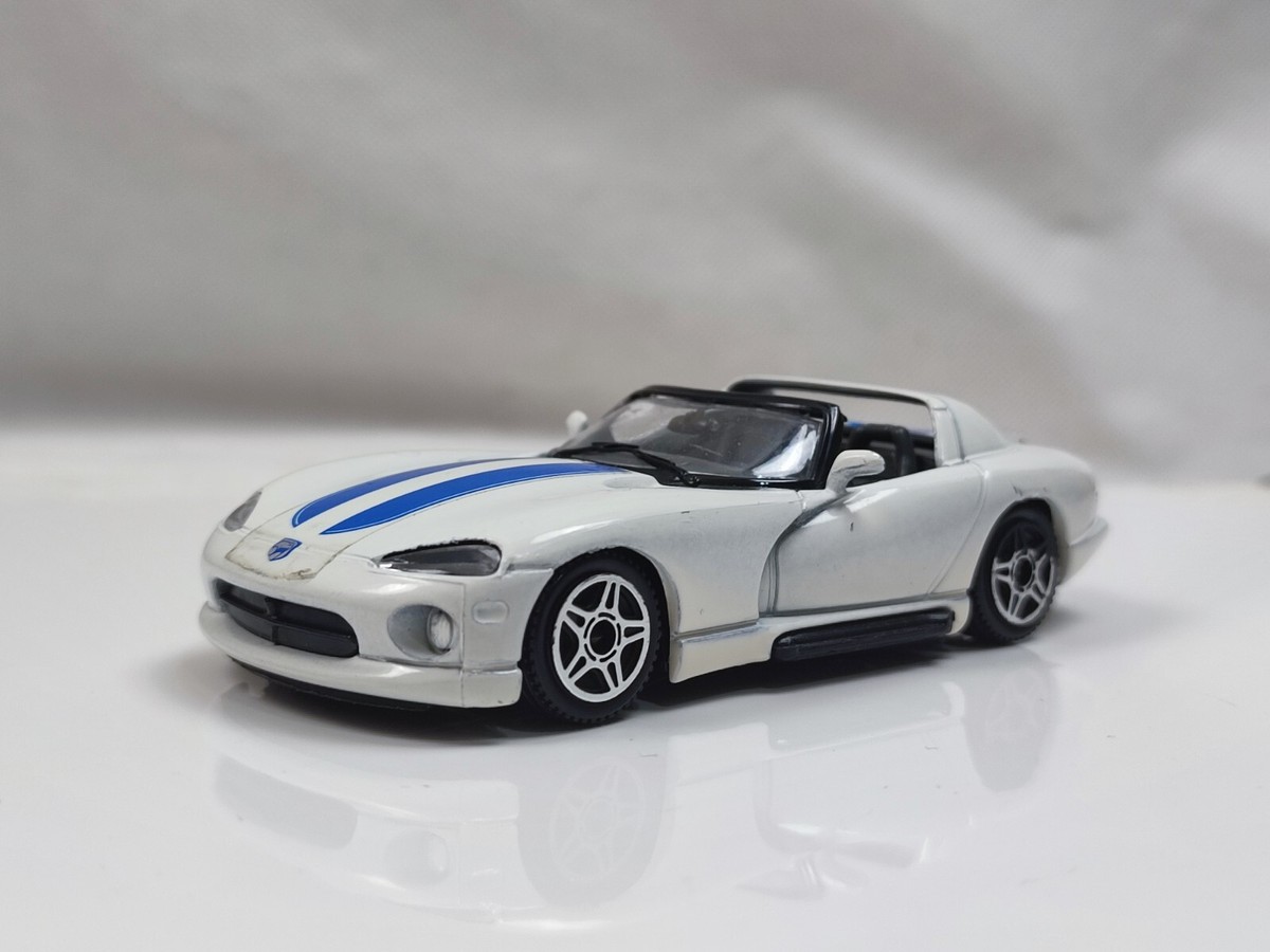 Burago 1/43 Dodge Viper White Blue Stripe Model Toy Car