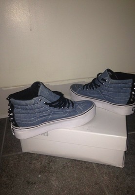 vans female sneakers