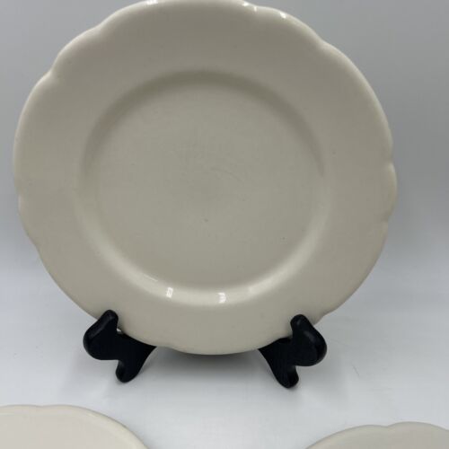 3 platos de ensalada de almuerzo vintage Buffalo China borde festoneado Ironstone 9" - Imagen 8 de 10