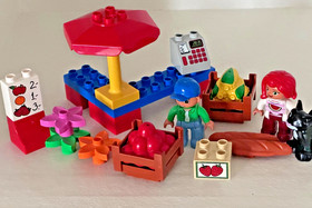 LEGO DUPLO 5683 The Market Merchant Stand and TRUCK - Brick Parts Lot
