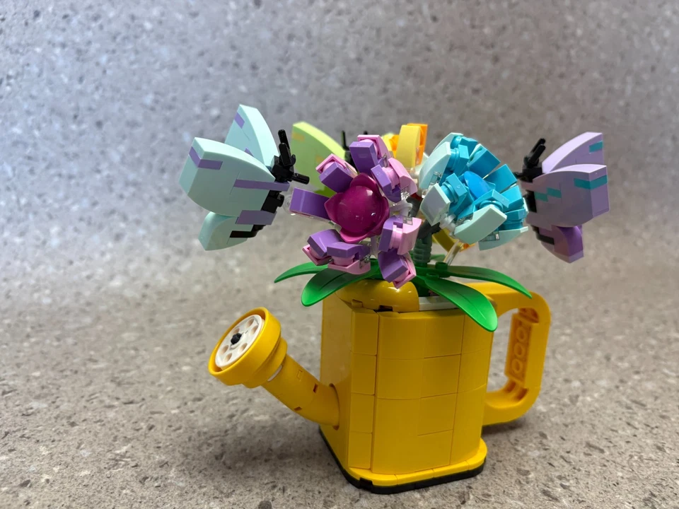 LEGO Creator 31149 Flowers in Watering Can, Foto 2 von 4
