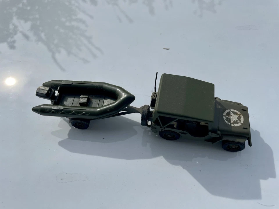 JEEP WILLYS SOLIDO 1/43 - Immagine 3 di 4