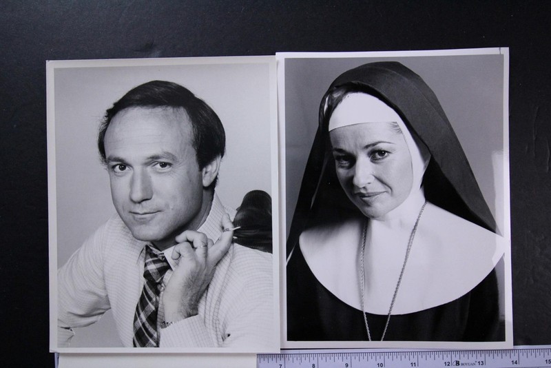 LOT: 48 1980s TV/MOVIE PRESS 7 x 9 PHOTOS as seen in my 24 Photos (id5167)