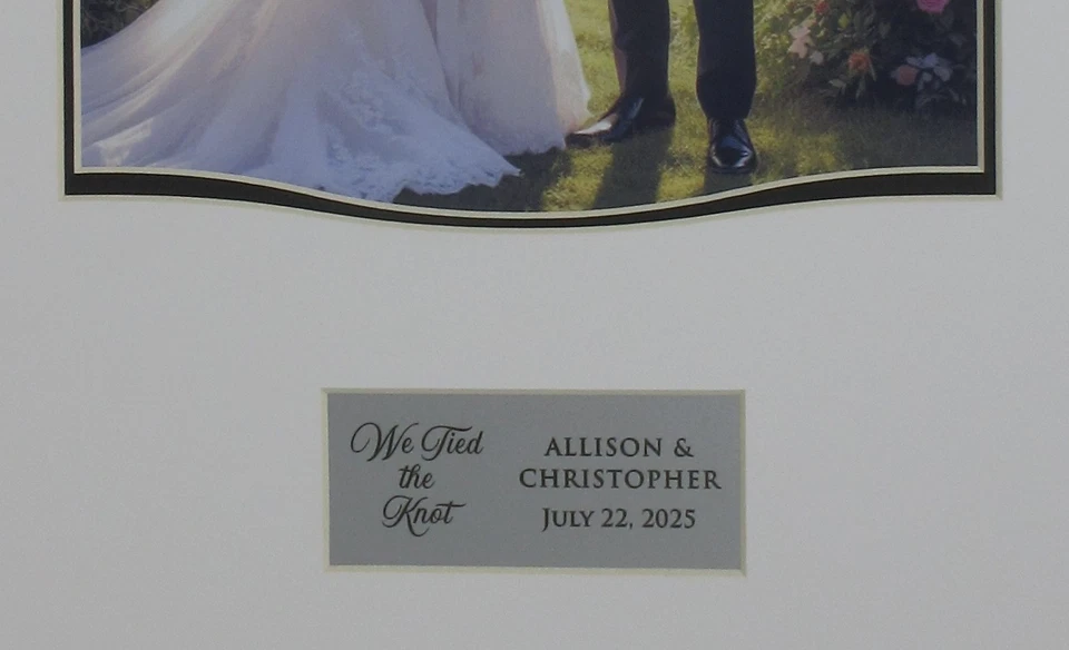 WEDDING SIGNATURE PICTURE FRAME WALL DISPLAY with PHOTO & PERSONALIZED PLATE - Image 3 of 4
