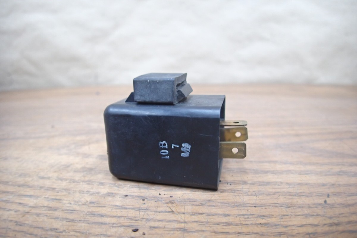 ジェフ　1/2 2001 KAWASAKI CONCOURS ZG1000A FLASHER TURN SIGNAL RELAY