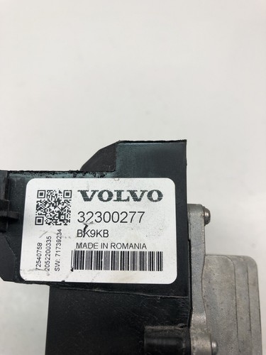 VOLVO XC90 II Control Unit 32300277 2016 24895740 - Picture 4 of 4