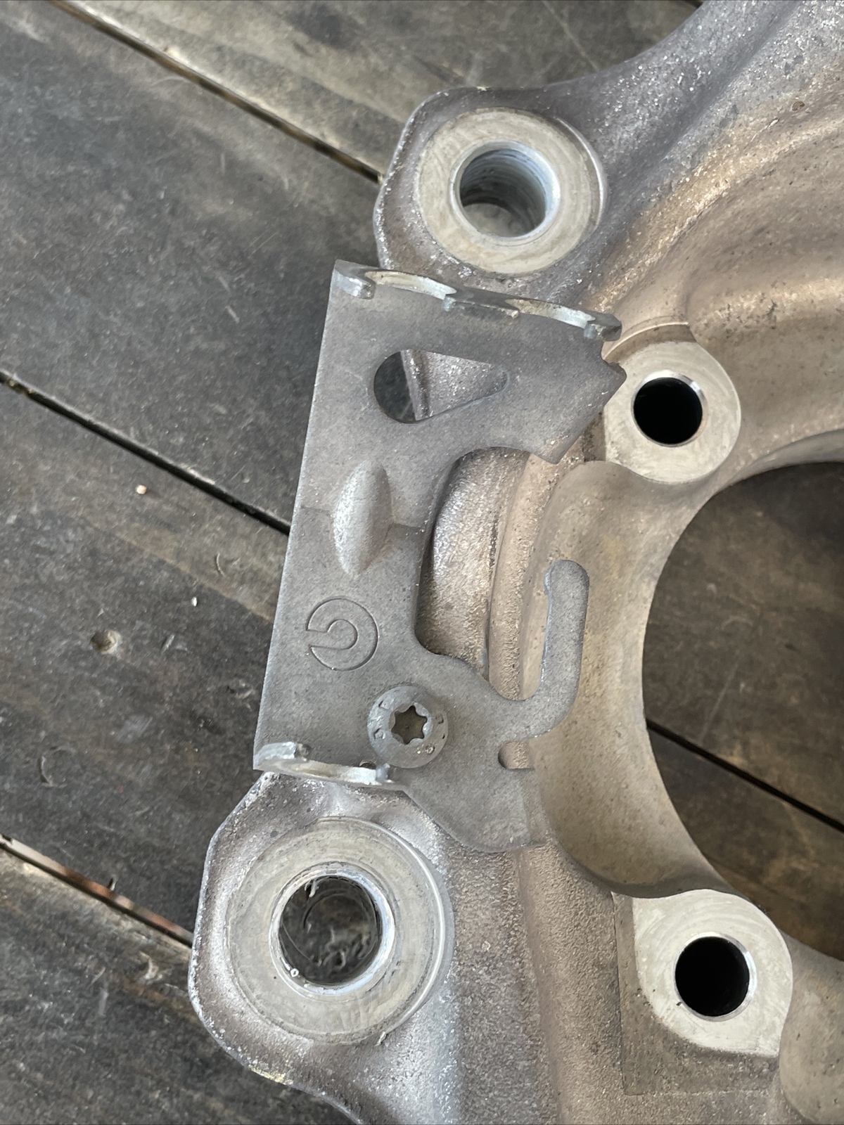 2008 Maserati Quattroporte Knuckle Front Left