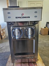 Scratch & Dent Spaceman 6455-C Countertop Margarita, Frozen Drink Machine 110V
