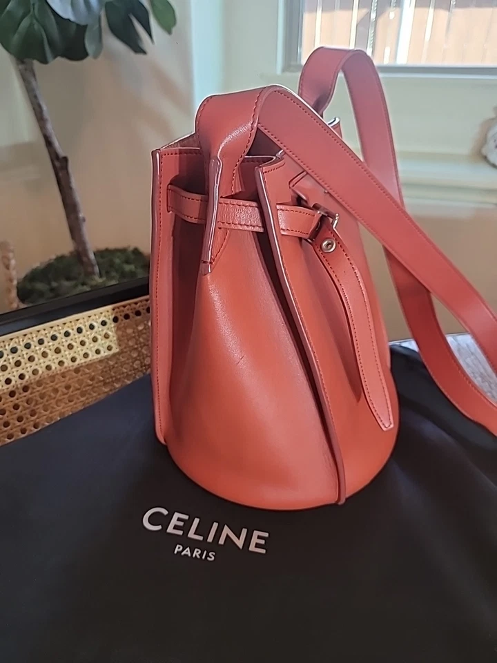 Auténtico bolso de mano CELINE de piel de becerro lisa con correa larga grande Foto 3 de 4