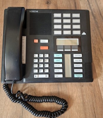 NORTEL NORSTAR M7310 BUSINESS PHONE0000- NT8B20AF WITH HANDSET CORD AND BASE