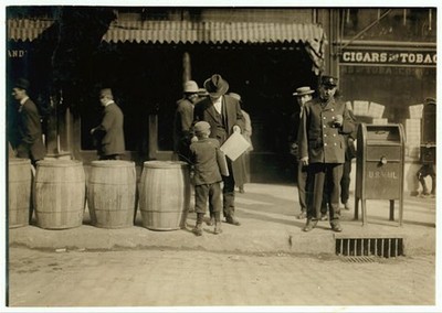 A young truant newsie,during school hours,Nashville,Tennessee,Child Labor,1910
