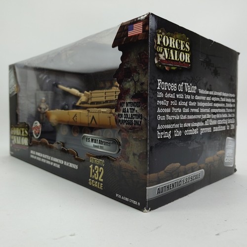 FORCES OF VALOR 1:32 U.S. M1A1 Abrams Tank Kuwait 1991 Enthusiast Edition 80005 - Foto 4 di 24