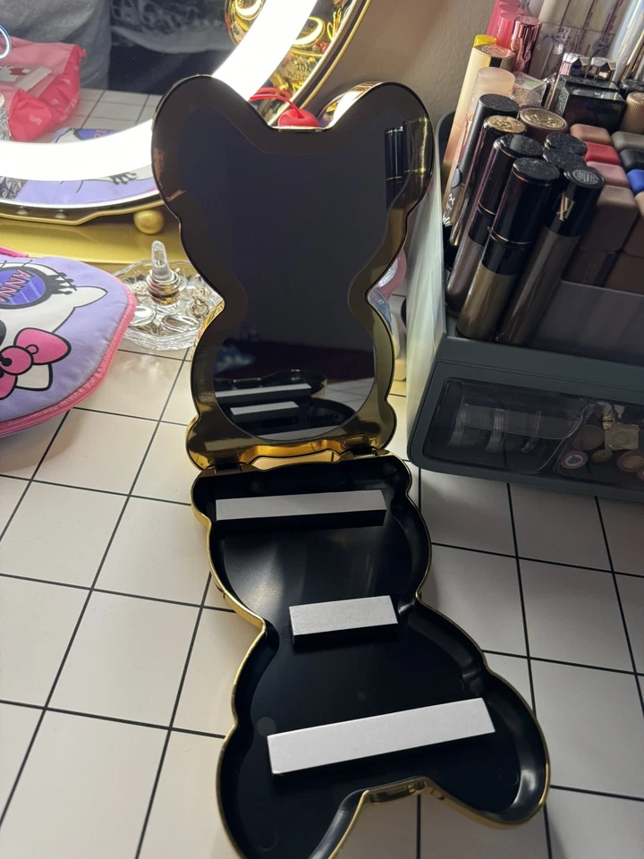 MOSCHINO X SEPHORA: Paleta de sombras de ojos Bear - Edición limitada - ¡Artículo de coleccionista! Foto 4 de 4