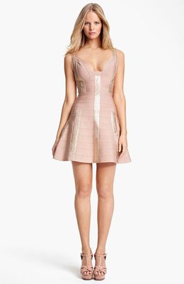 Robe Bandage HERVE LEGER SHAYLA - Couleur Or Rose, Style Bodycon, Neuve Avec étiquettes