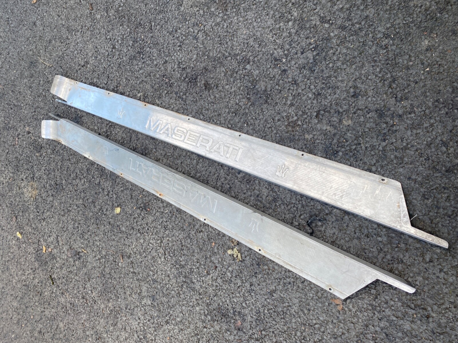 Maserati Biturbo   DOOR SILL MOULDING TRIM plate Coupe Spyder  