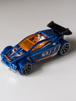 Hot Wheels ミニカー spectyte SPECTYTEのレビュー。トラックをヌルヌル走る気持ちいいヤツ！[DHP79