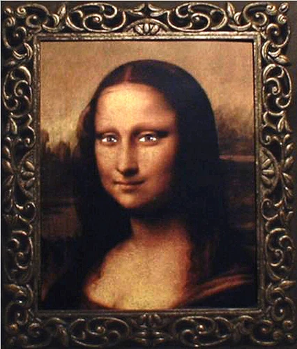 Haunted Spooky Mona Lisa Photo "Eyes Follow You" 