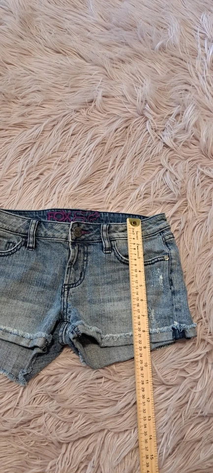 Fox Women Blue Cotton Low Rise 5Pockets Design Cut-Off Denim Jeans Shorts Size 5 - Image 3 of 4