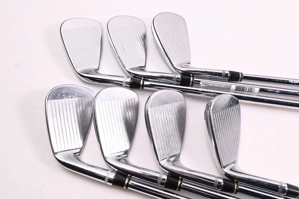 Wilson FG Tour V6 Irons / 4-PW / Stiff Flex Steel Shafts - Image 3 of 4