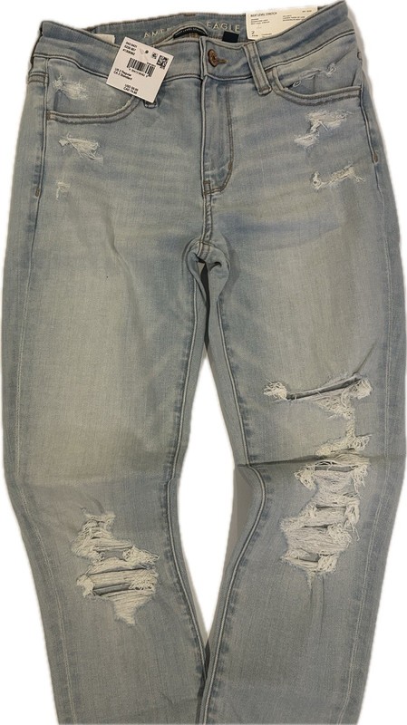 American Eagle Outfitters Women's Jeans Size 2 Next Level Stretch, Distressed
