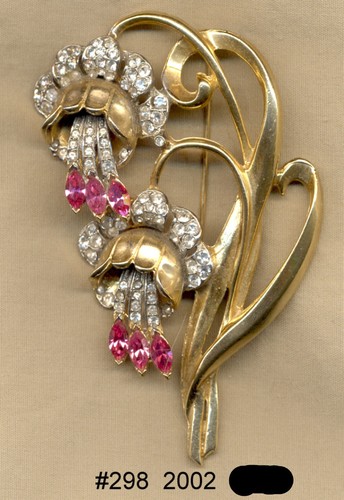 #298 Coro Craft Gold Flower with Pink Rhinestone Stigma