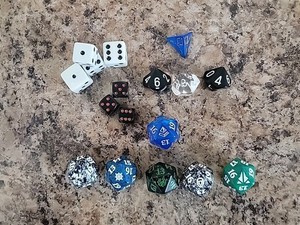 Magic The Gathering Dice Lot Of 17 Various Dice And Set! Regular Sized