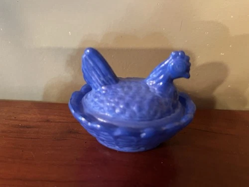 Vintage Westmoreland Mini Blue Milk Glass Hen On Nest Salt Cellar 2.5” Chicken
