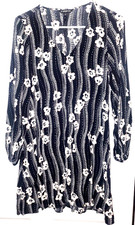 Express Dress Size M Black with White & Yellow Flowers