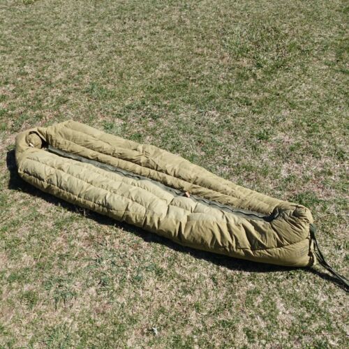 Vintage US Army Sleeping Bag Mountain M 1949 Green Military Down Filled Feather