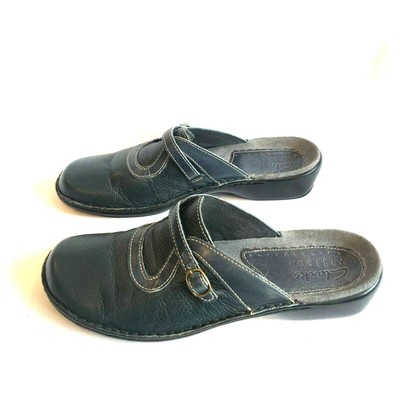 clarks navy mules