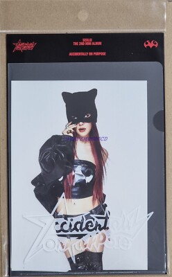 SEULGI Accidentally On Purpose SMTOWN POSTCARD + HOLOGRAM PHOTO