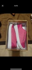 NEW Michael Kors, Size 2, Girls Tennis Shoes. Pink Color.
