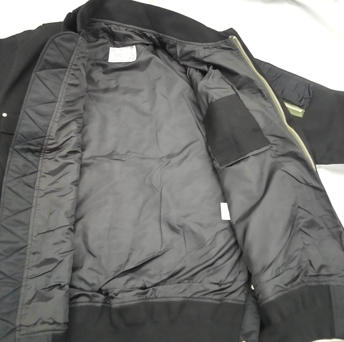 Collab】SACAI×CARHARTT WIP Canvas MA-1 JKT Black Size 2 Rare Collab】SACAI×CARHARTT WIP Canvas MA-1 JKT Black Size 2 Rare