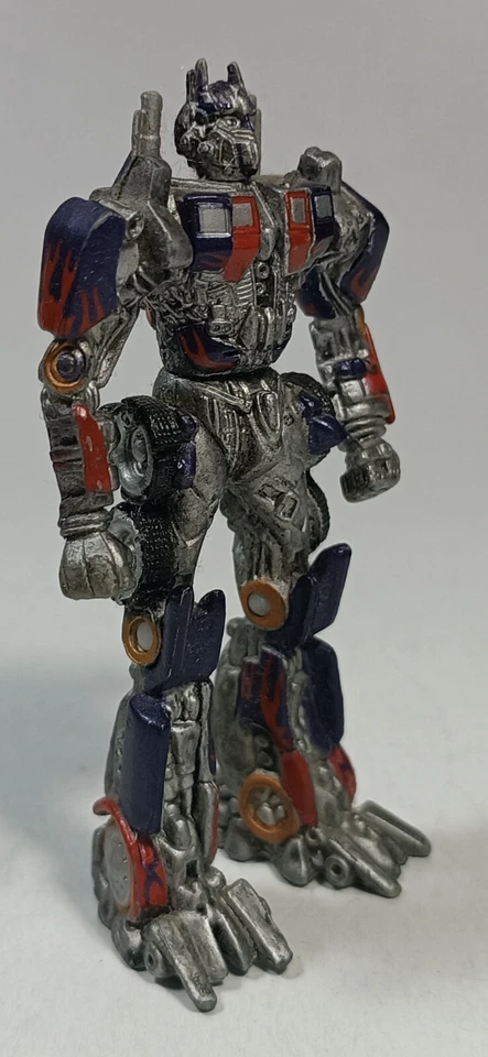 HASBRO TRANSFORMERS 2007 MOVIE OPTIMUS PRME KEYCHAIN PVC FIGURE NO KEY RING - Image 4 of 4