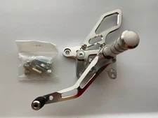 ARATA REARSETS, ADJUSTABLE, GSXR600 01-05, GSXR750 00-05, GSXR1000 01-04