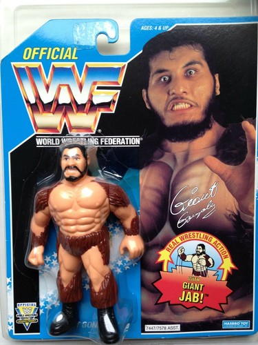 wwf hasbro moc new�GIANT GONZALEZ�sealed figure ww...