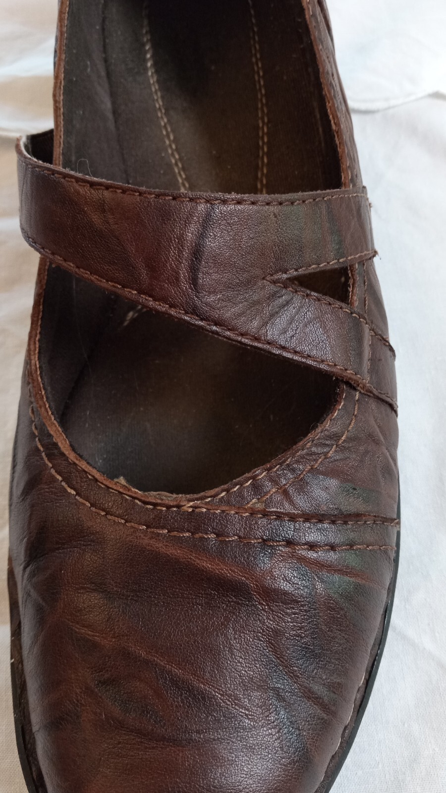 CLARKS leather 9.5 brown cloud pattern step-in sl… - image 5