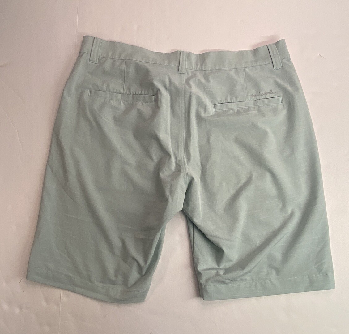 Travis Mathew Mens Performance Golf Shorts Size 34 Solid Green Casual