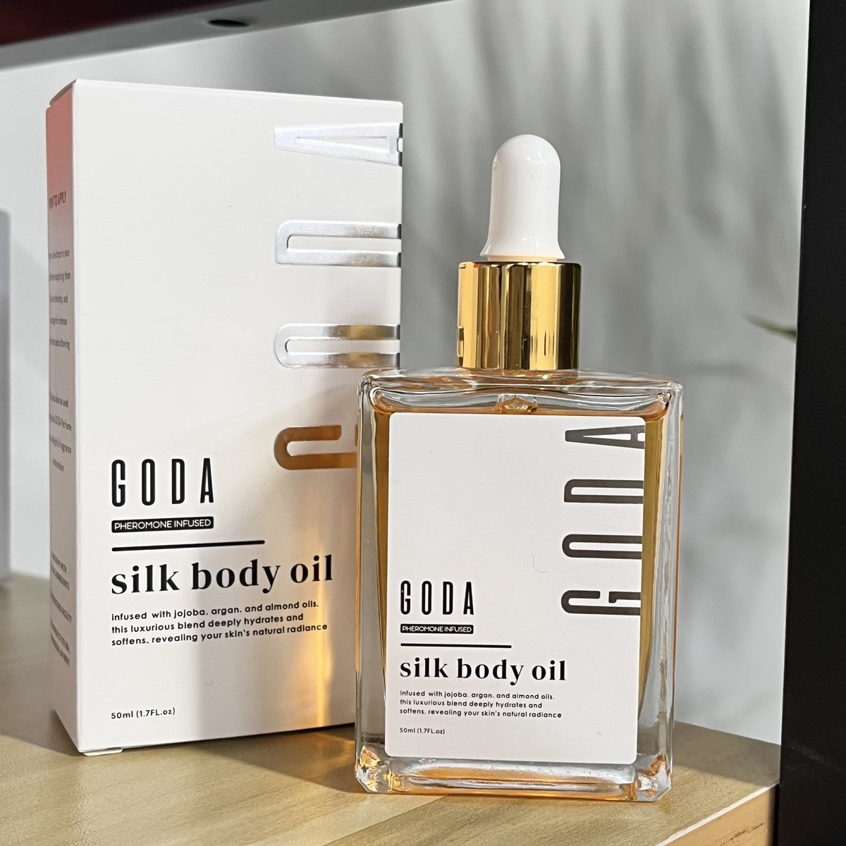 1~2Pack GODA Silk Body Oil Silk Body Oil Goda Perfume Oil Bath