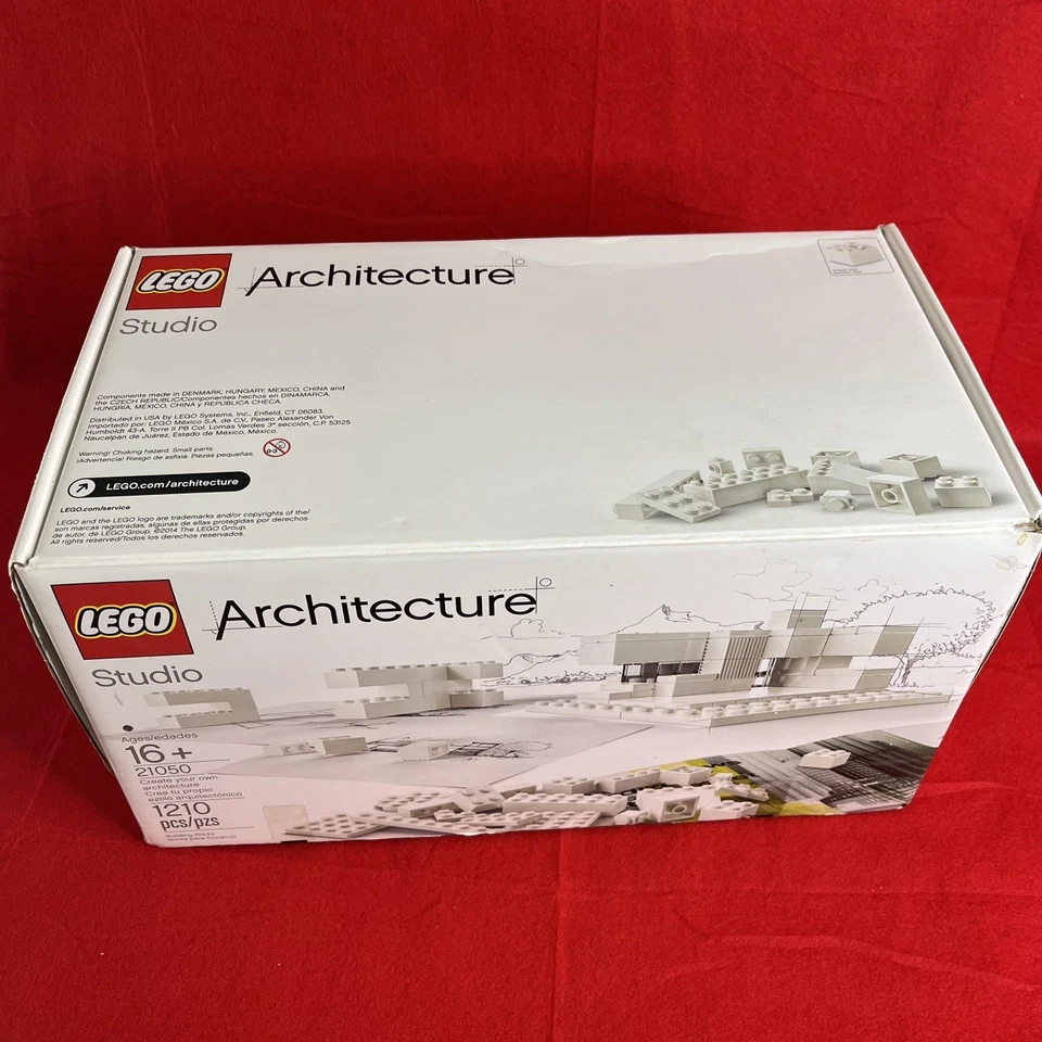 LEGO Architecture Studio 21050 Ages 16+  1210 Pieces Open Box/Sealed Contents - Image 2 of 4