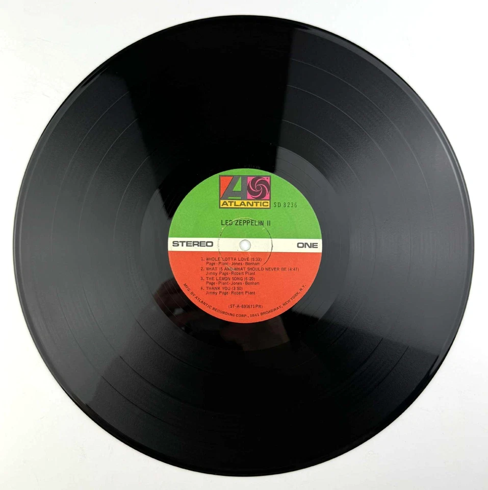 Led Zeppelin II - "AT" in Dead Wax vinyl record LP 60s Classic Rock Metal VG+ - Image 3 of 4