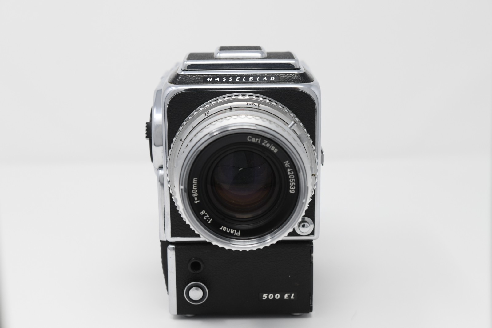 Hasselblad 500 EL Camera with Zeiss Planar 80mm f/2.8 Lens and 120 Film Back