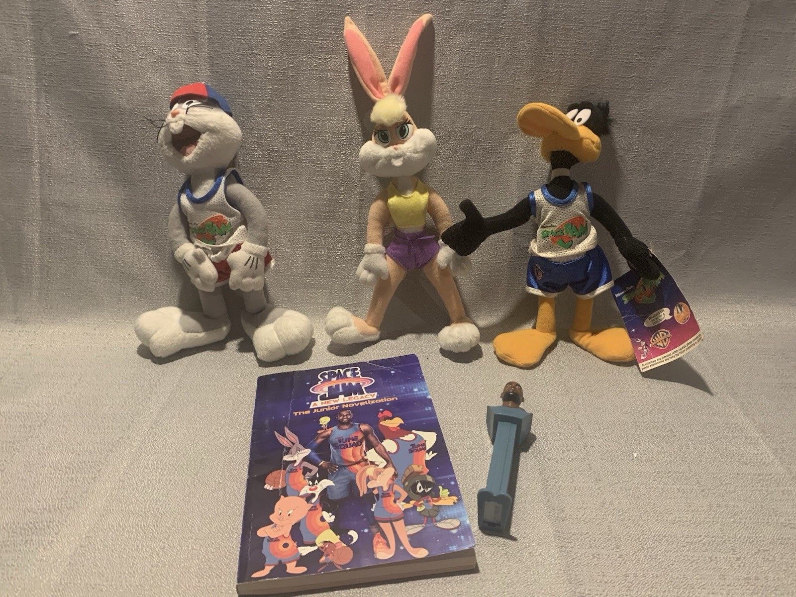 Vintage 1996 Space Jam Plush Lot Bugs Bunny Babs Bunny Daffy Duck Looney Tunes