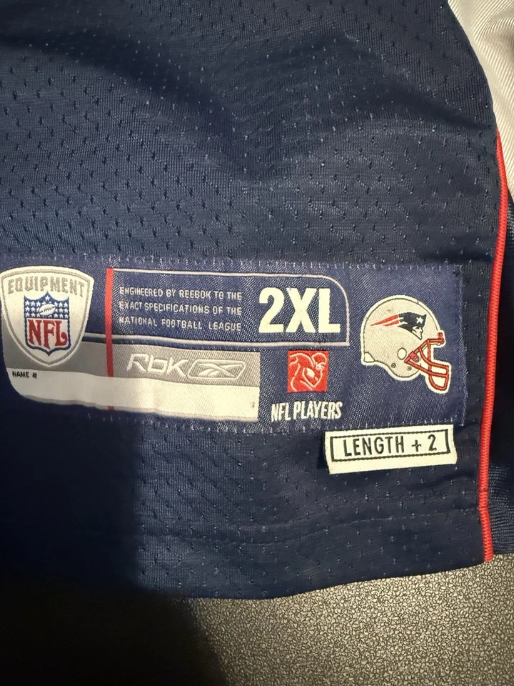 Camiseta Tom Brady New England Patriots para hombre 2XL +2 longitud usada Foto 3 de 3