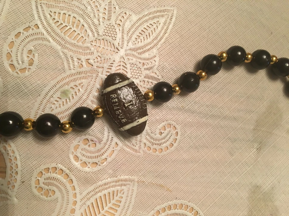 ШИКАРНЫЙ НОВЫЙ ОРЛЕАН СВЯТЫХ БУСИНА ОЖЕРЕЛЬЕ КТО ВЫПУСТИЛ СОБАК? БЛАГОСЛОВИ ВАС МАЛЬЧИКОВ + - Изображение 4 из 4