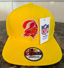 TAMPA BAY BUCCANEERS YELLOW VINTAGE LOGO BASEBALL HAT NFL NEW WITH TAGS NWT