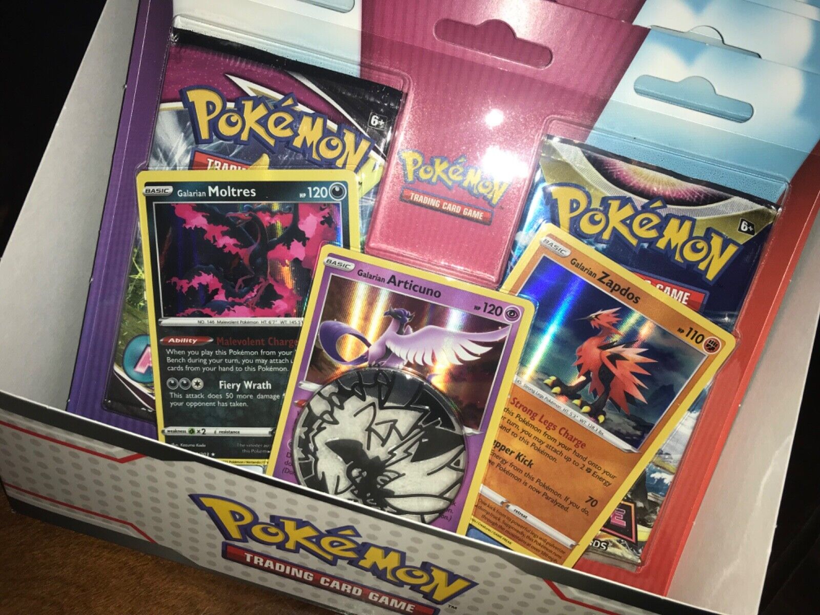 Pokemon Trading Card Game Sword Shield Galarian Articuno, Moltres Zapdos  Special Edition 2 Booster Packs, 3 Promo Cards More Pokemon USA - ToyWiz