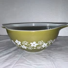Pyrex Spring Blossom  1.5 Qt Mixing Bowl Cinderella Style #442 Vintage