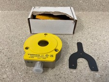 Turck RI360P0-QR24M0-INCRX2-H1181 NEW