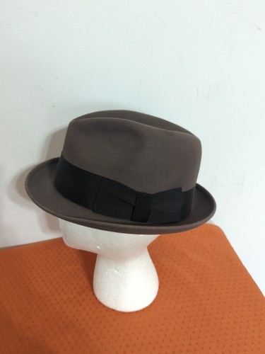 Vintage Dobbs Fifth Avenue New York Gray Fedora Hat Bow 7 1/8 - Picture 2 of 12